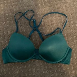 VS Front-Close Strappy Bra